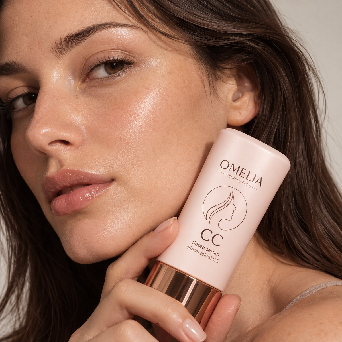 Omelia CC Siero | Fondotinta Coreano Idratante | Tonalità Adattiva ed Effetto Naturale Senza Maschera